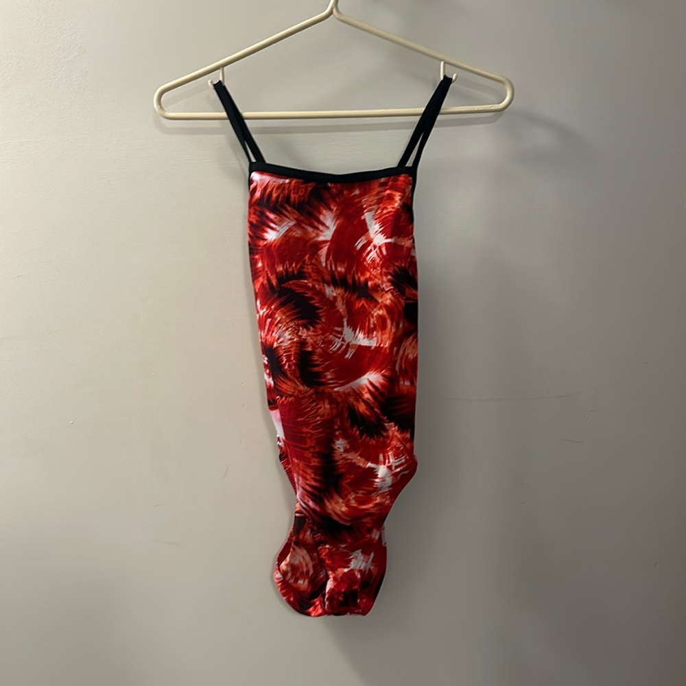 Speedo endurance size 32